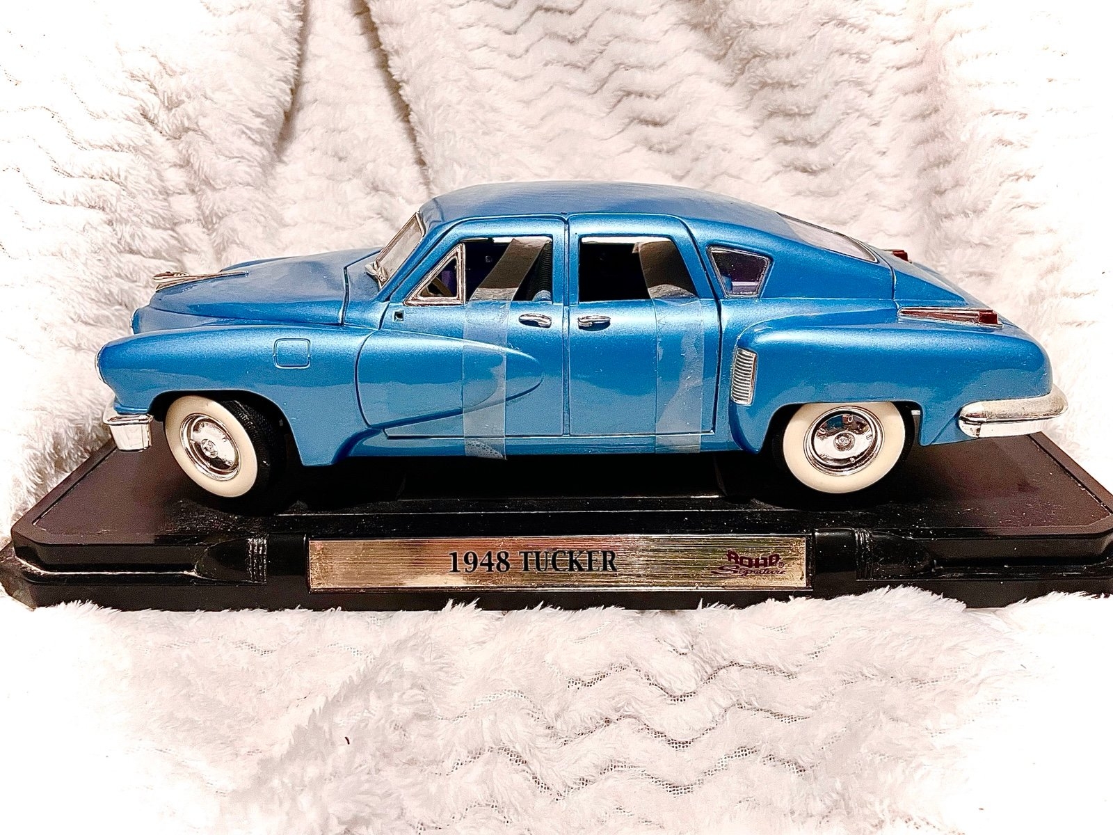 some models with click wheels crossword