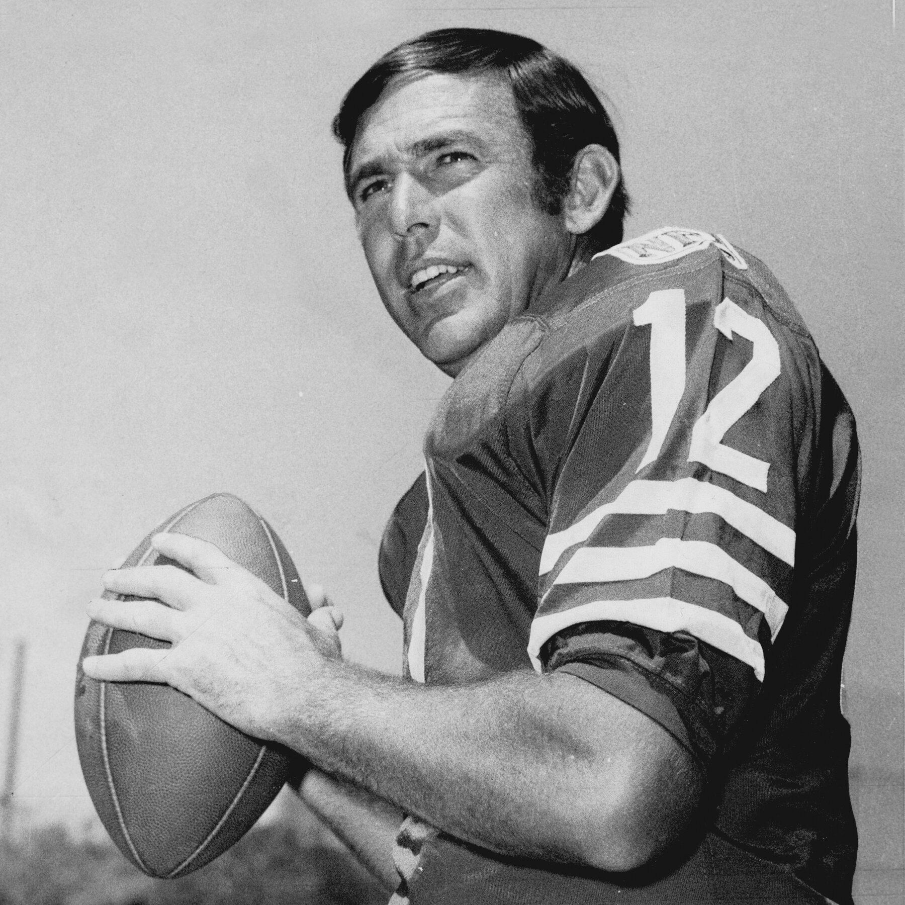 John Brodie A Star Quarterback For The 49ers Dies At 90 The New York Times