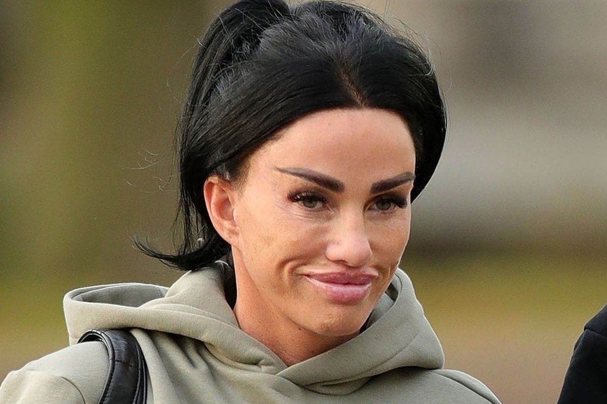 Katie Price Shows Off Results Of Her 10k On Facelift As She Steps Out With JJ Slater The Mirror