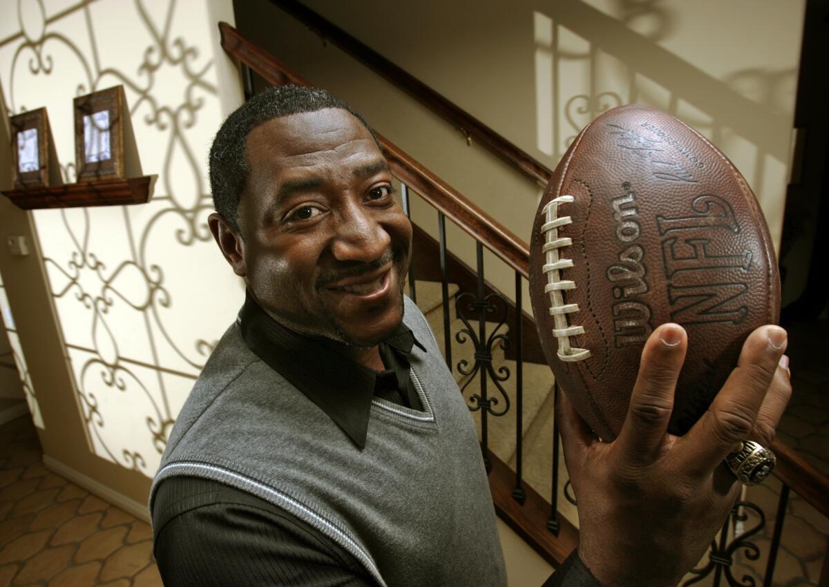 Kitrick Taylor Relives Catch Of Brett Favre s 1st Game winning TD Pass Los Angeles Times