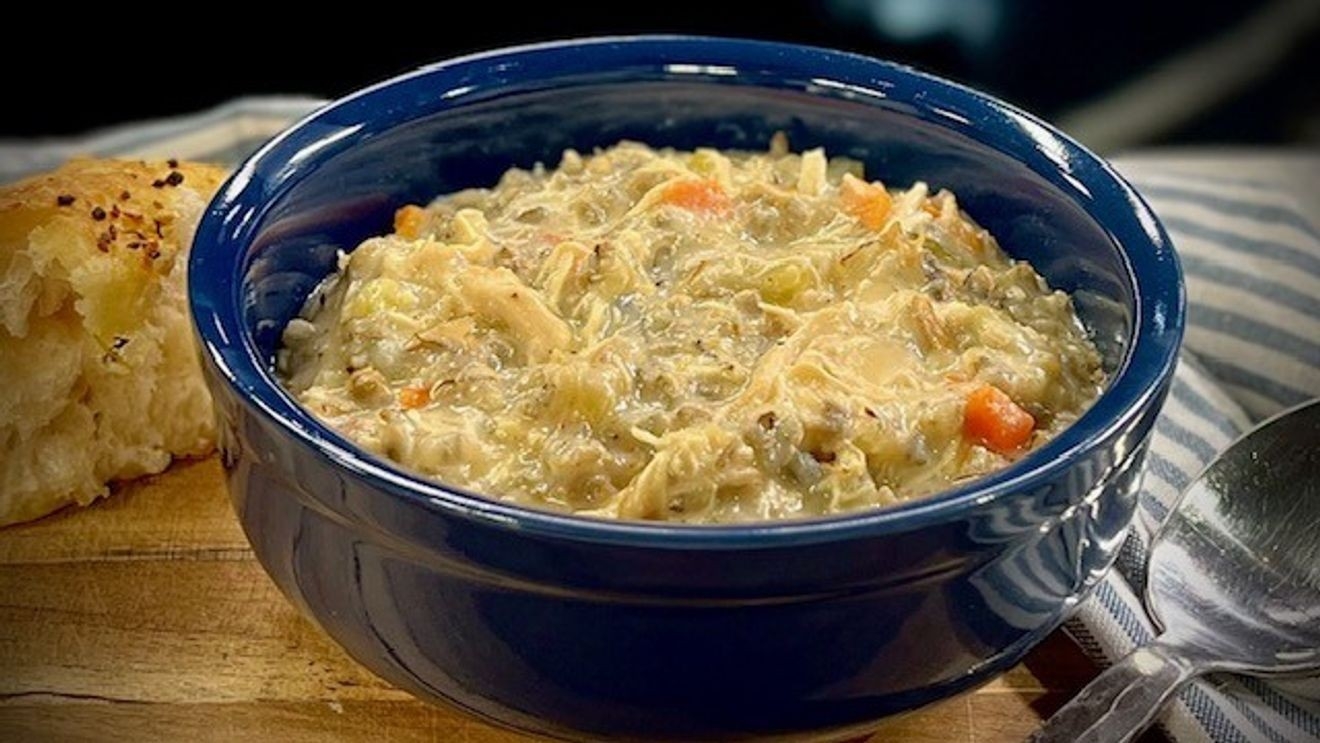 Slow Cooker Creamy Chicken And Wild Rice Soup